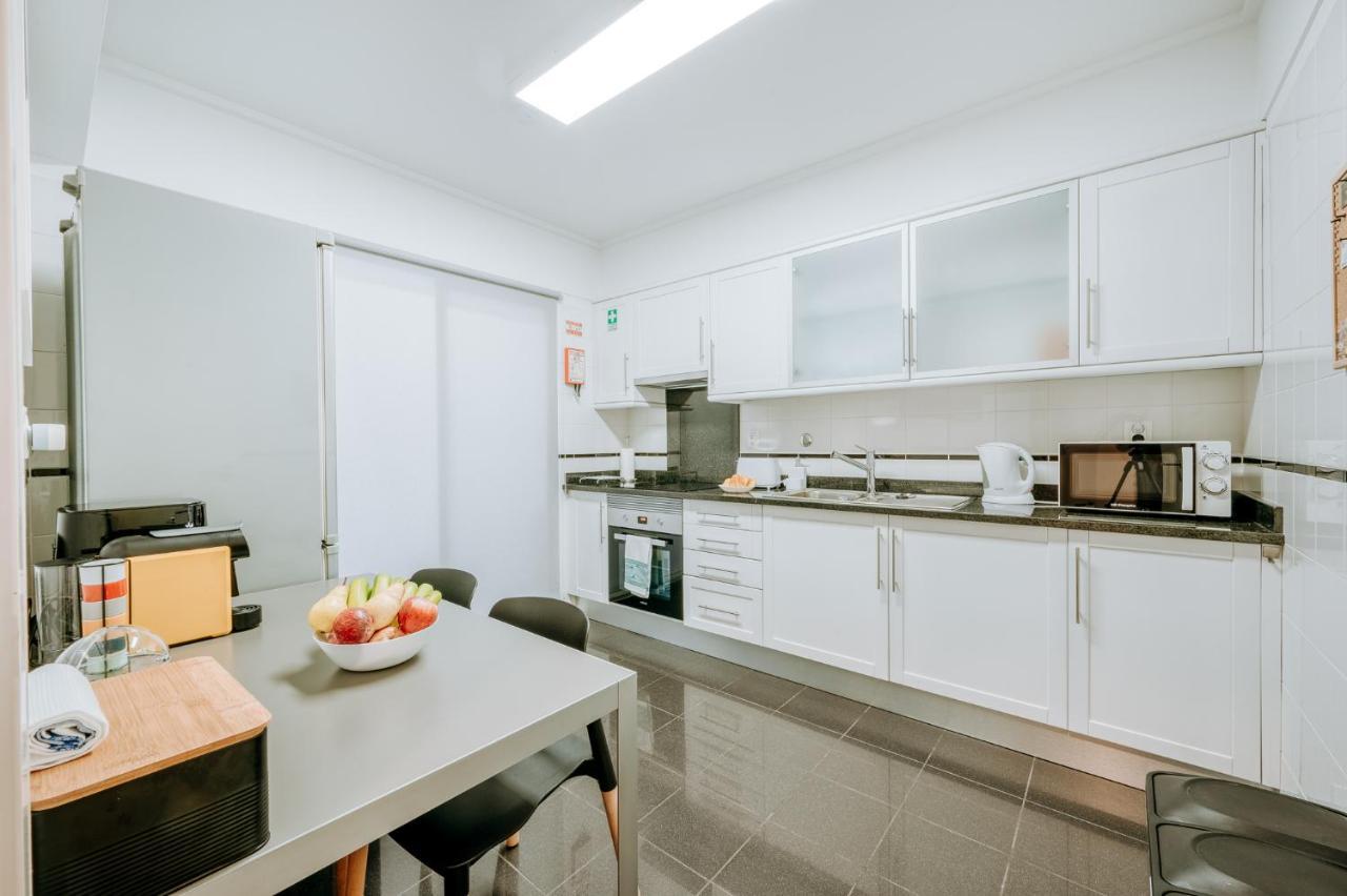 Apartamento Feliz By Amazing Madeira ฟุงชาล ภายนอก รูปภาพ